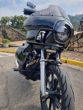HARLEY-DAVIDSON DYNA SUPER GLIDE CUSTOM HARLEY-DAVIDSON DYNA SUPER GLIDE CUSTOM